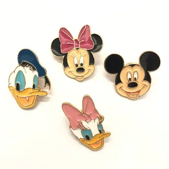 Disney 22 stil Mickey Mouse Broş Donald Ördek Pooh Sincap Rozeti Boya Emaye Pimleri Karikatür Sırt Çantası Pimleri Metal Broş