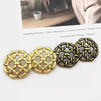15 ADET Moda İçi Boş Metal Düğme DIY Retro Rahat Blazer Ceket Örme Kazak Düğmesi Basit Dekoratif Düğme